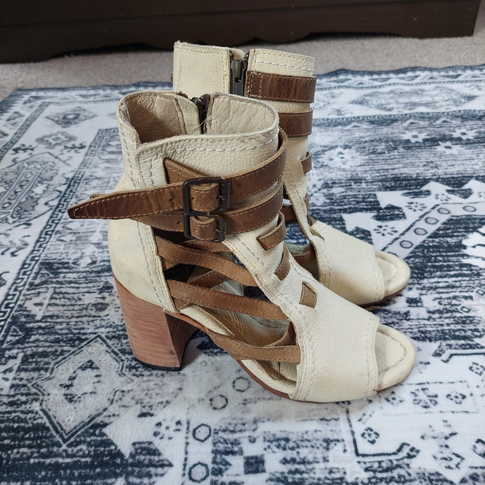 Freebird By Stevens‎ Tiara Heeled Peep Toe Sandals Size 7